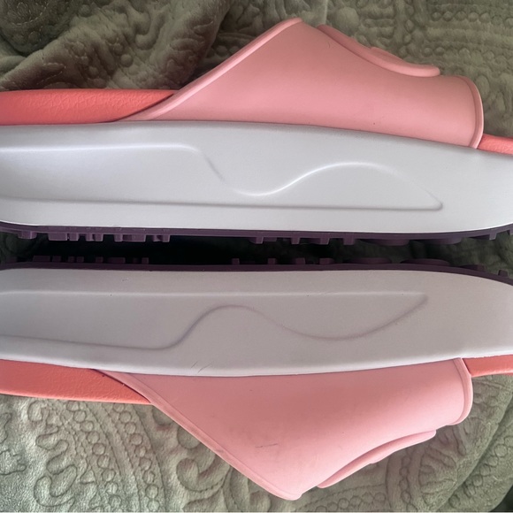 Gucci soft slippers rubber Pink - Picture 4 of 5